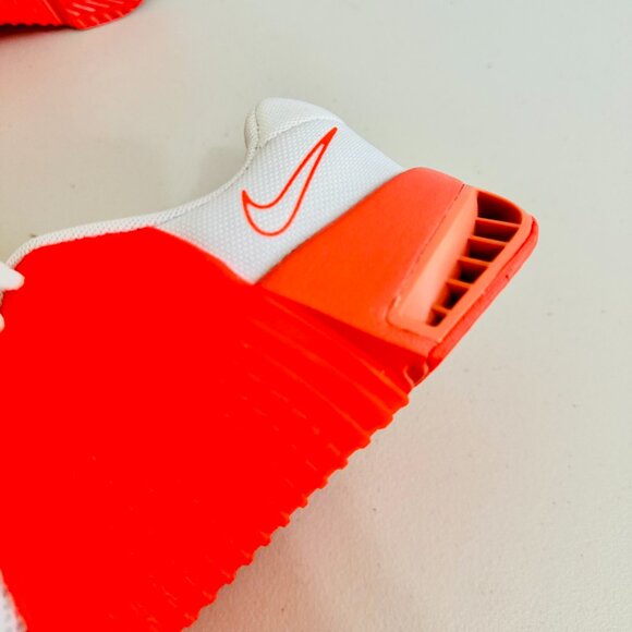 NEW NIKE METCON 9 WHITE EMBER WHITE CRIMSON TRAINING SHOES - Picture 8 of 12